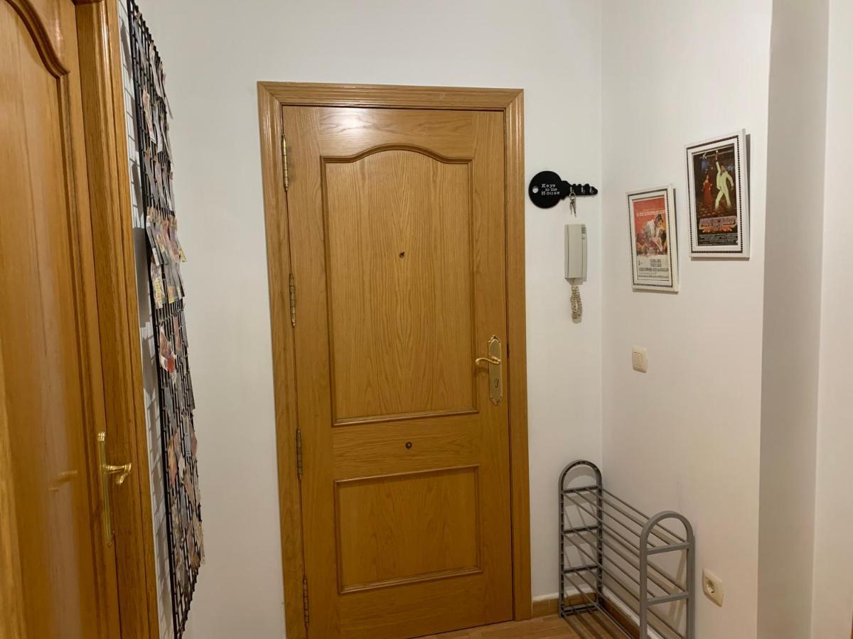 Hoster Cinema Verona Tomelloso Bagian luar foto