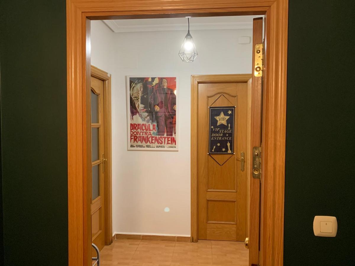 Hoster Cinema Verona Tomelloso Bagian luar foto